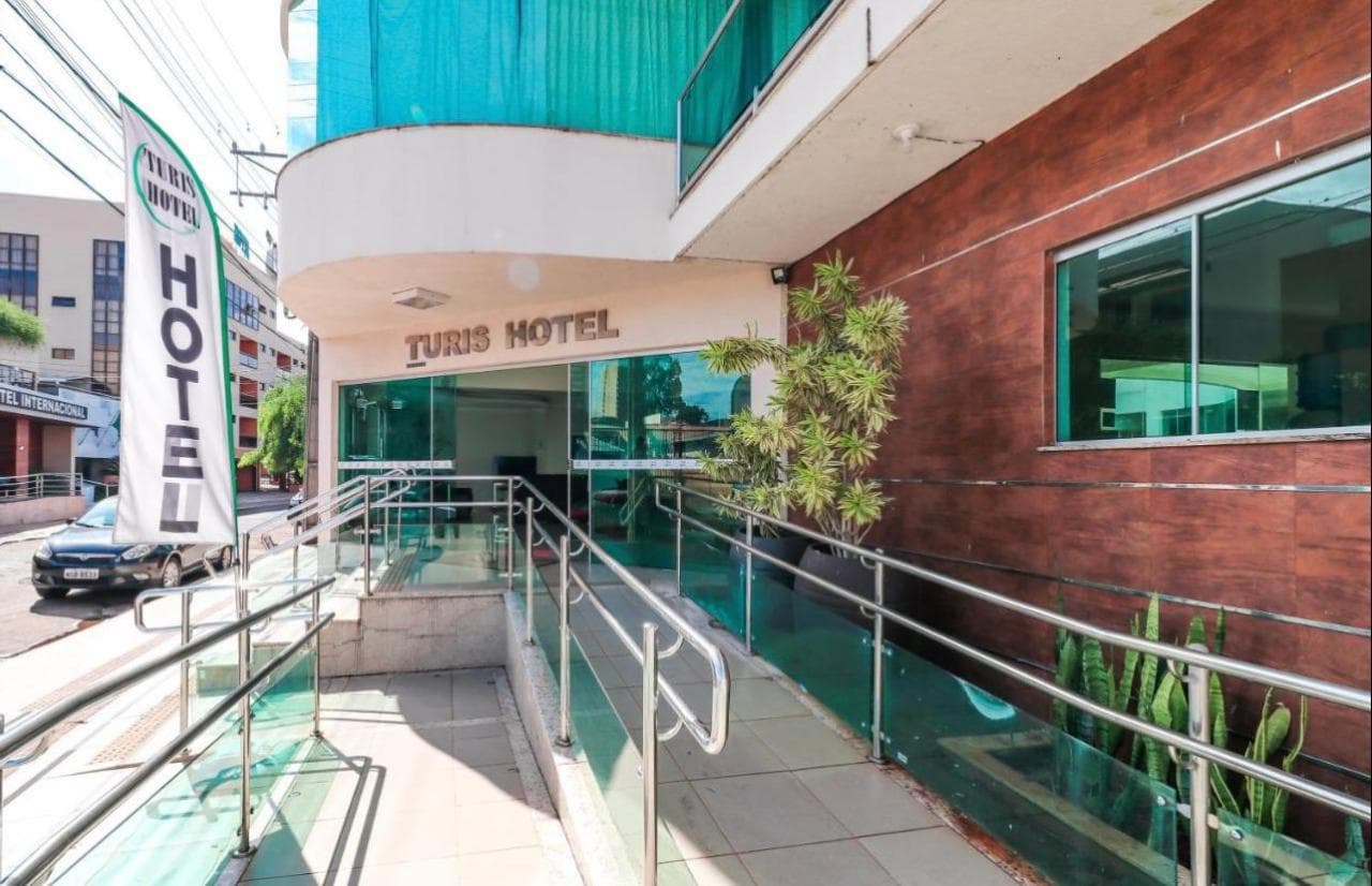 Entrada principal do hotel